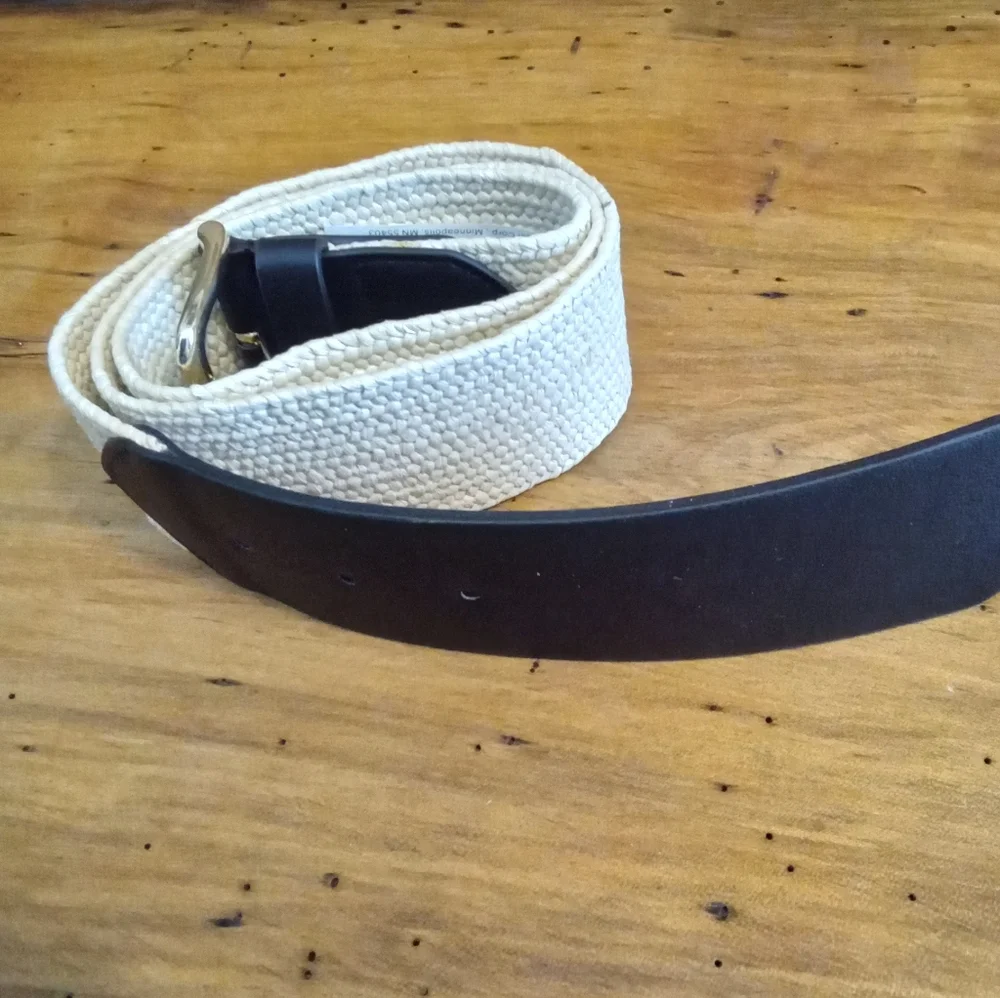 Stylish Black Faux Leather and Cream Woven Belt Sz L 34